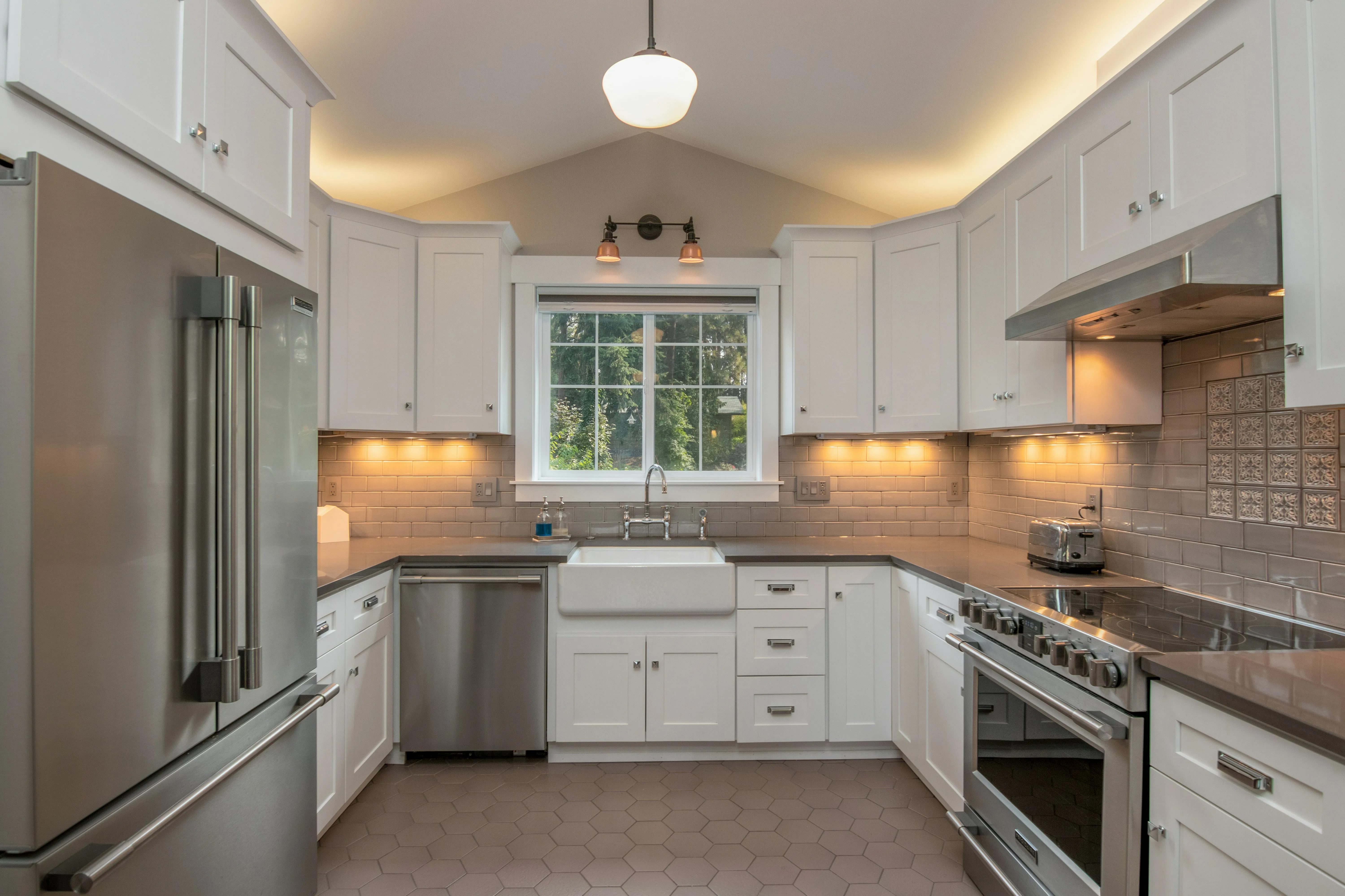 Dream kitchen remodeling by LA Enterprises